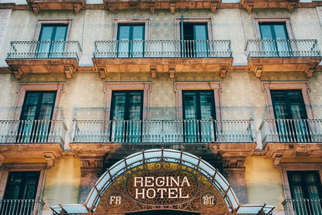 Hotel Regina Barcelona — фото