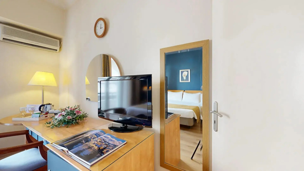Lucy Hotel - Chambres