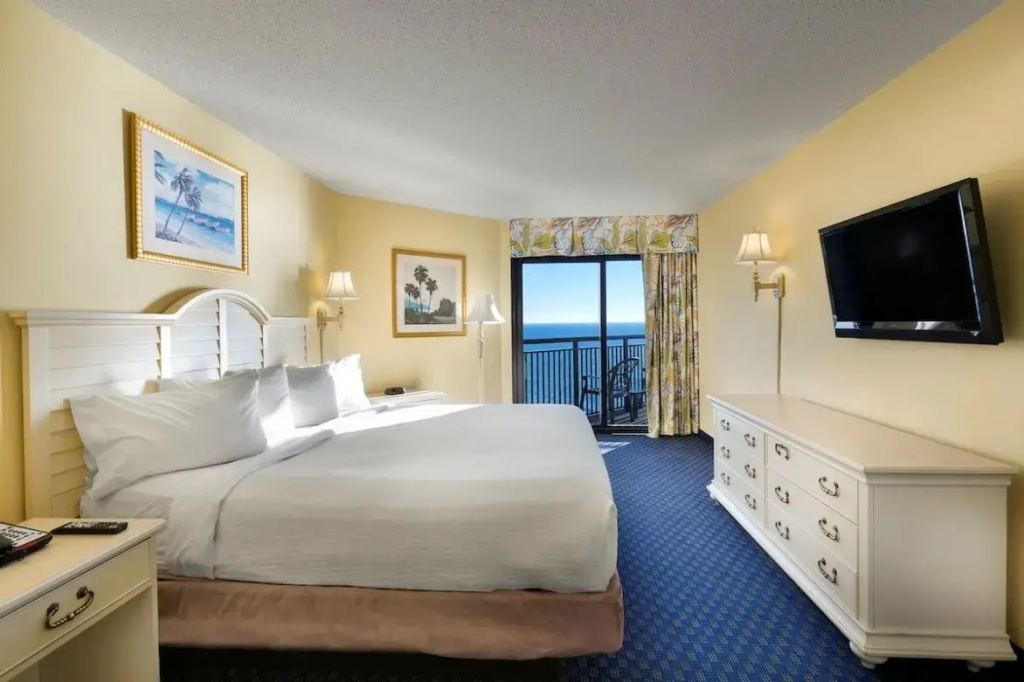 3 Bedrooms Penthouse room oceanfront