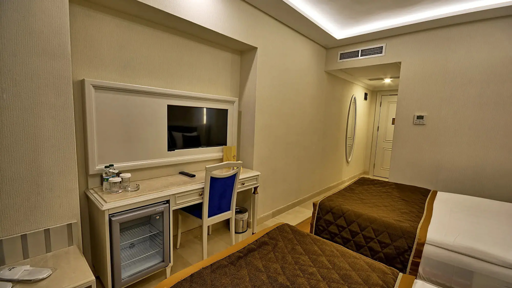 Triple room