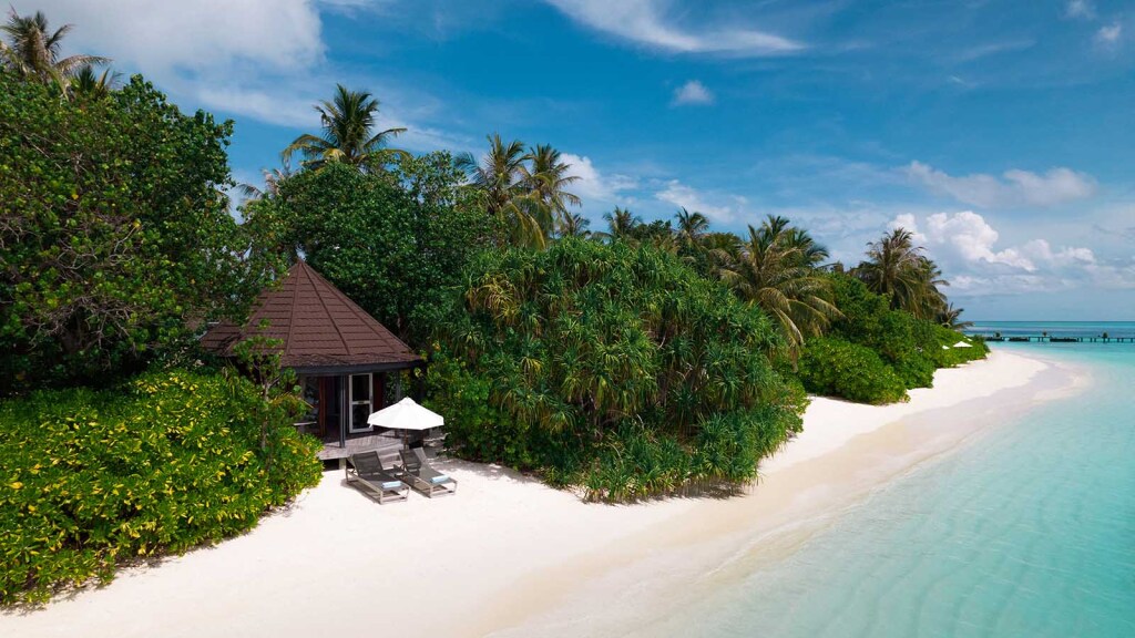 Komandoo Island Resort