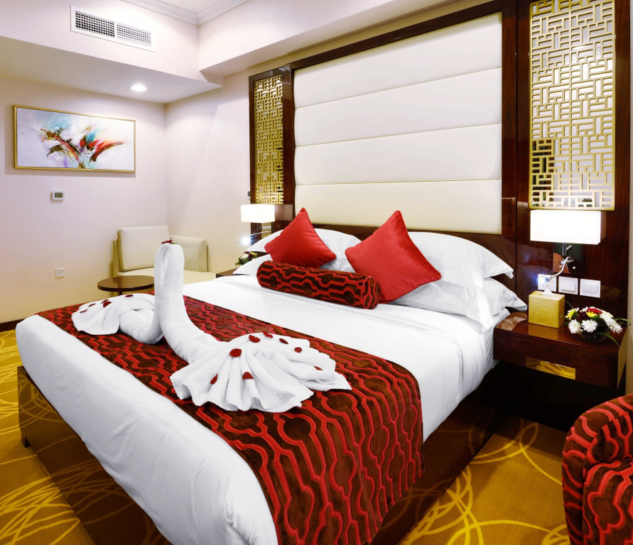 Luxury Double Club room with Burj Khalifa view (full double bed)