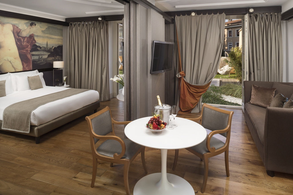 Double Garden Studio Apartment Whirlpool (full double bed)