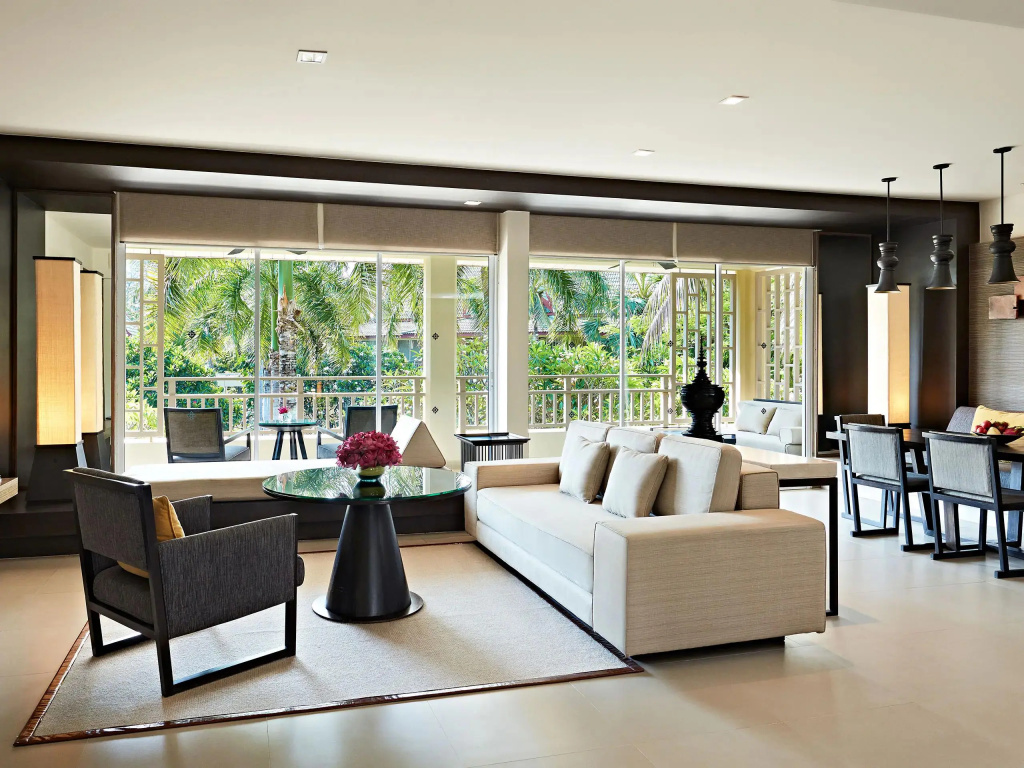 Hyatt Regency Hua Hin - Tap to explore photos