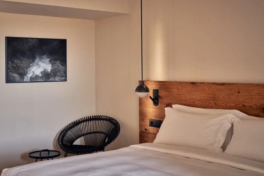 Superior Garden Double room (full double bed)