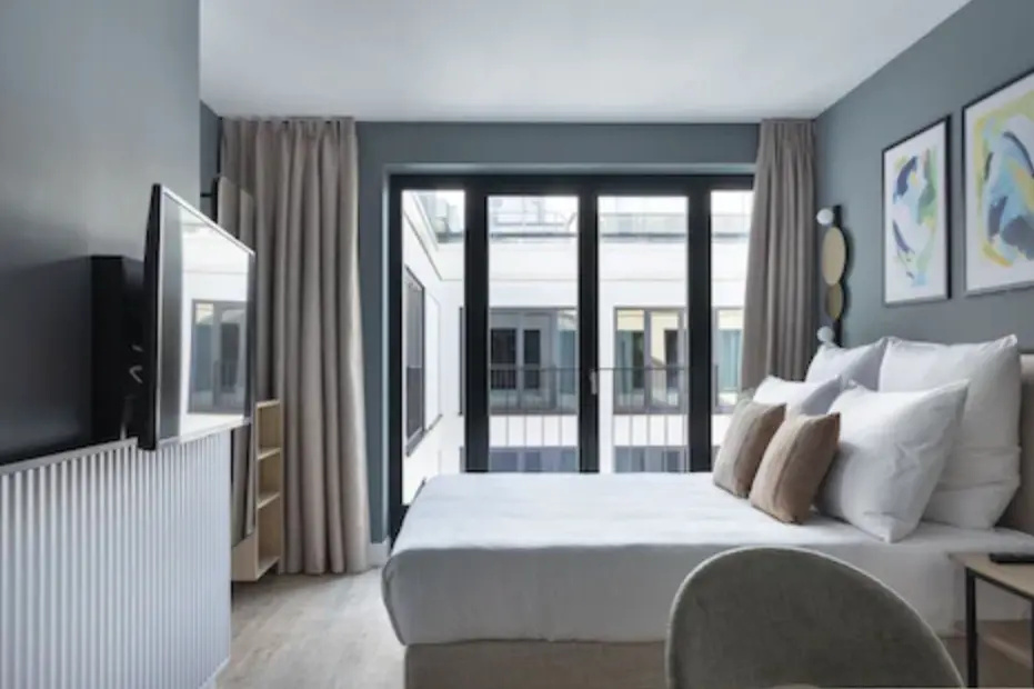 Intimate Double Suite (full double bed)