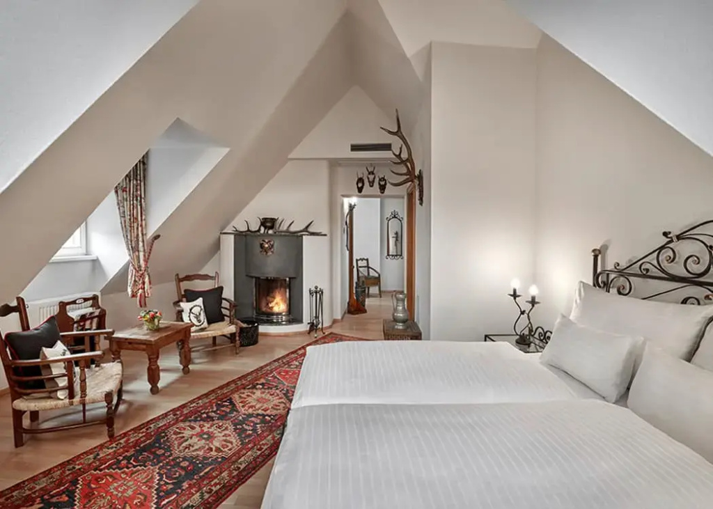 Hotel Schwarzer Adler - Chambres