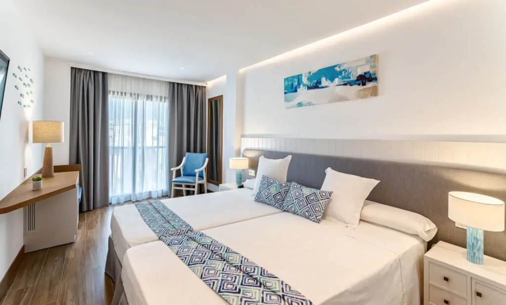 Superior Double room (twin beds)