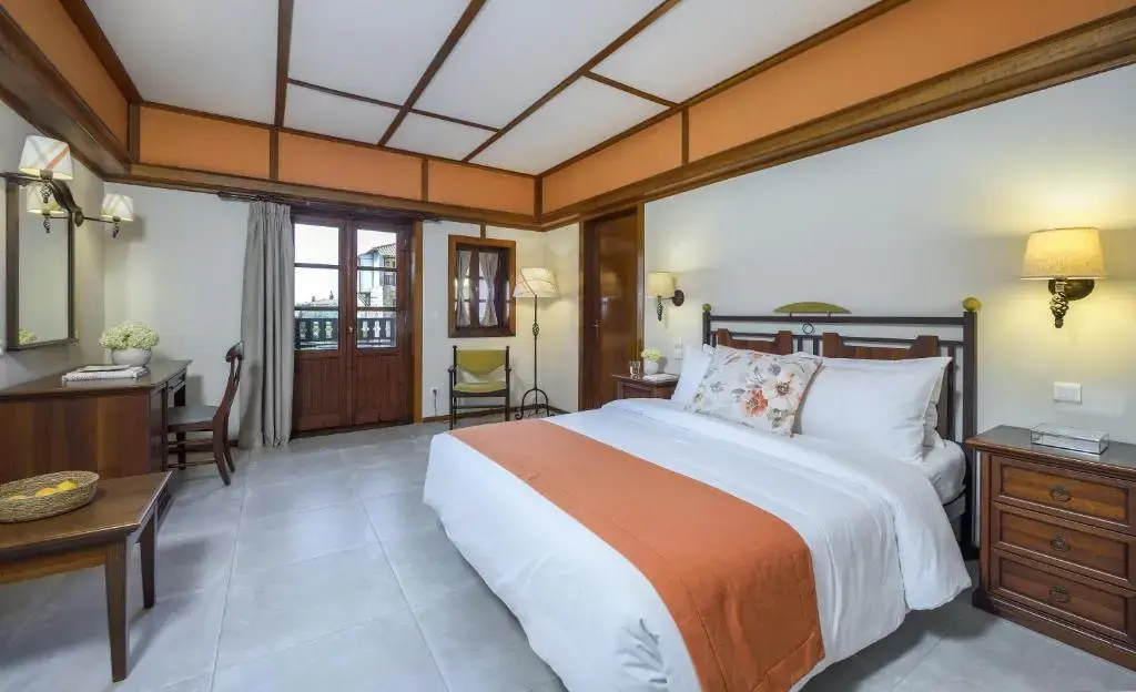 2 Bedrooms Suite