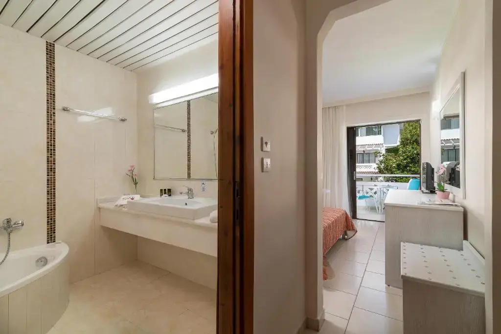 Porfi Beach Hotel - Chambres