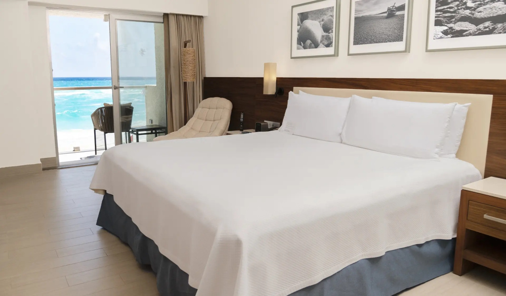 Master Suite oceanfront