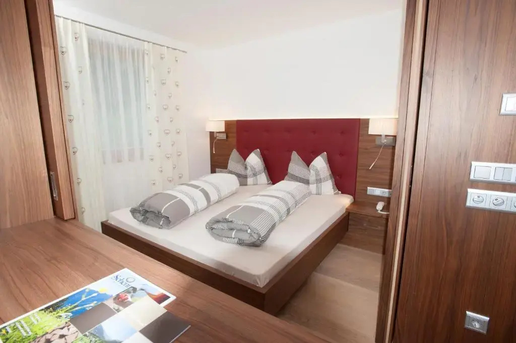 2 Bedrooms Quadruple Apartment
