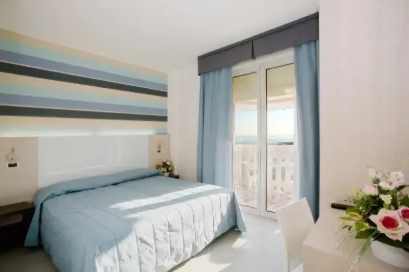 Comfort Double room with partial sea view (full double bed)