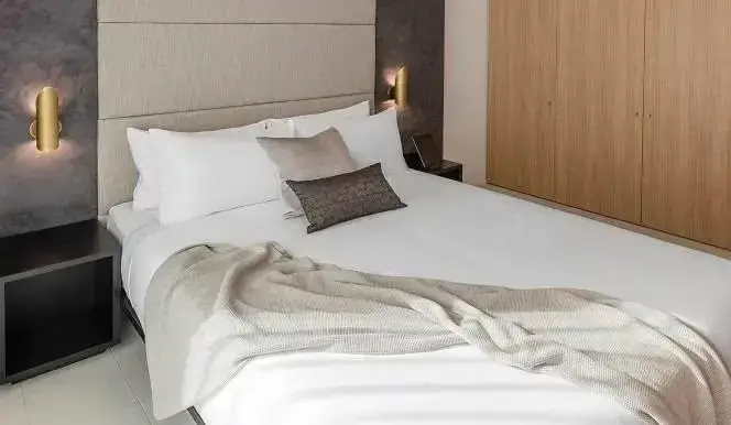 1 Bedroom Premier Double Suite (full double bed)