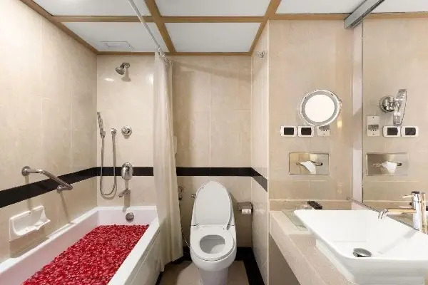 Номер Executive с видом на море в Royal Cliff Beach Hotel Pattaya