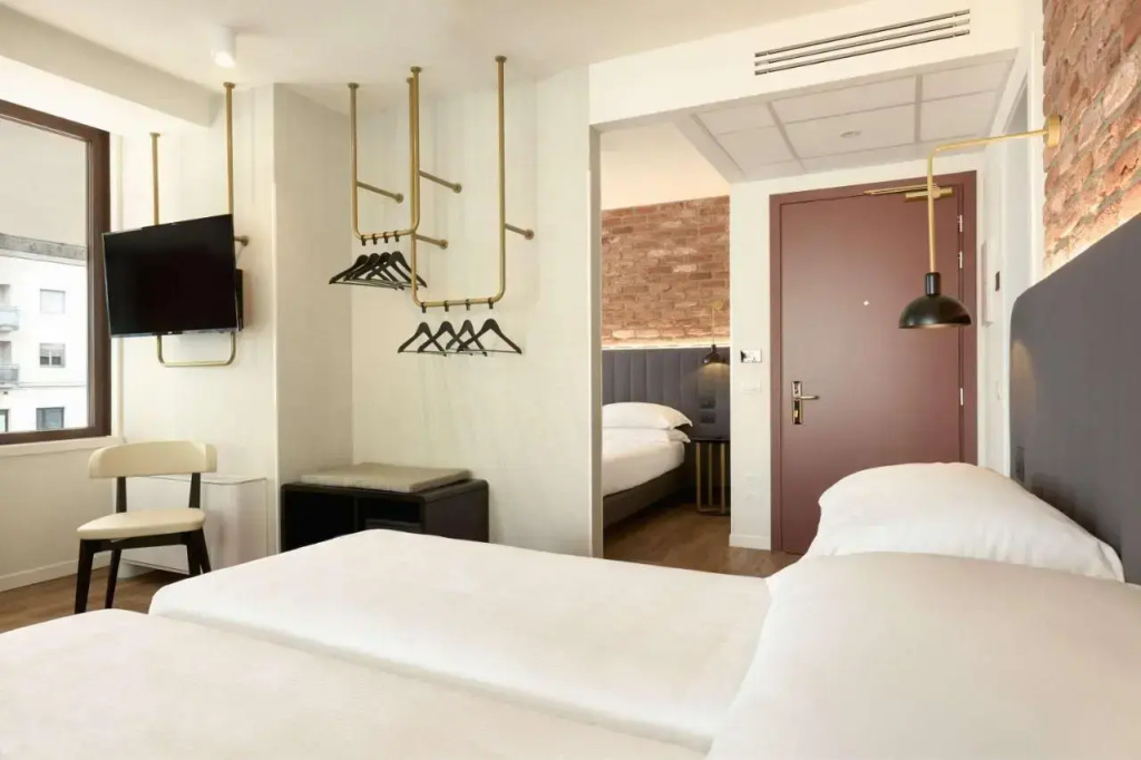 Hotel photo 8