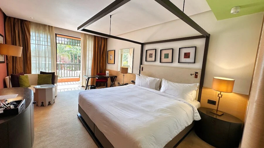 Premium Double room with golf view (full double bed)