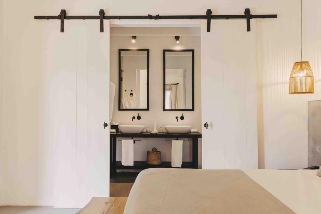 Premium Vineyard Double Suite (full double bed)