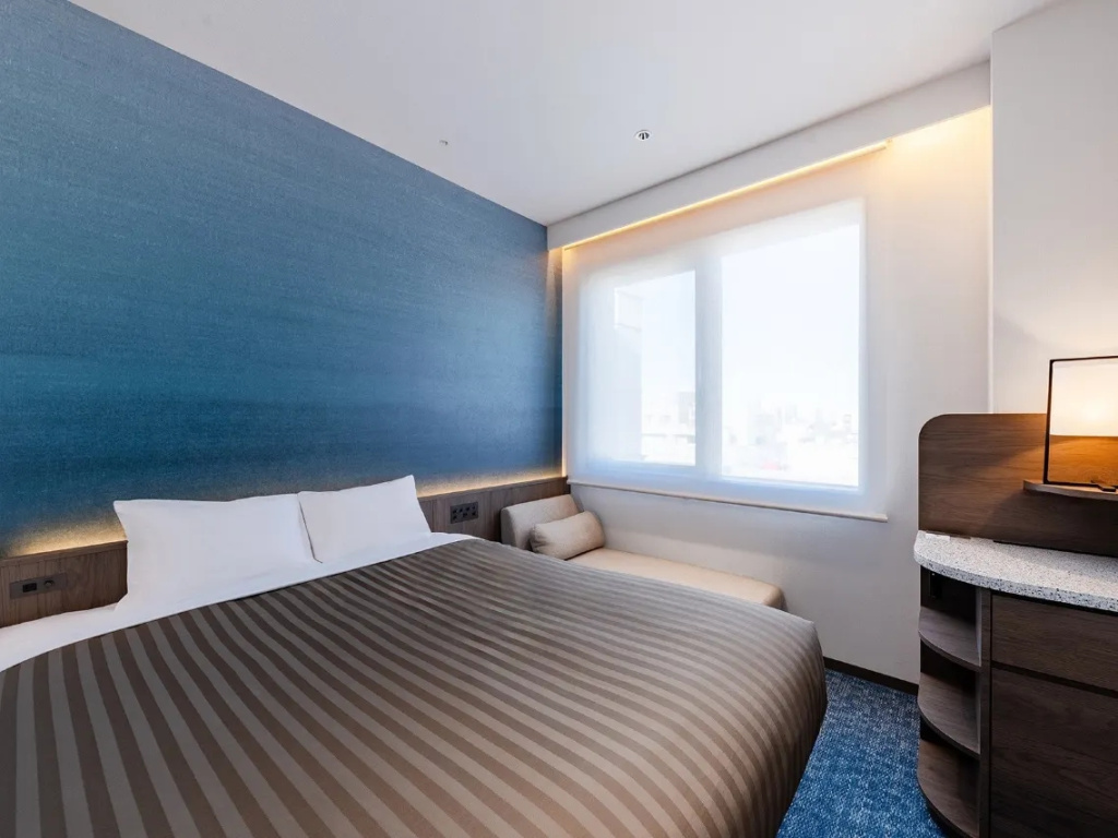 Tower View Double The Top Floor/Executive Floor room (full double bed)