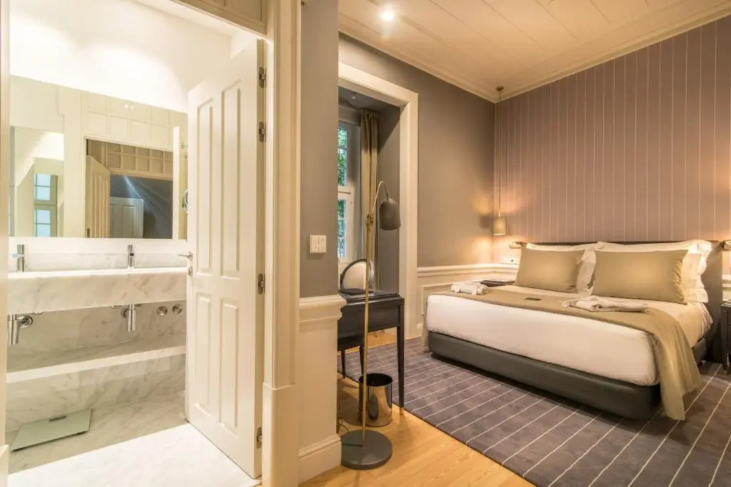 Classic Double room Interior View (full double bed)