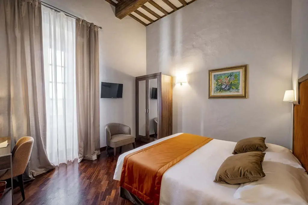 Superior Double room (full double bed)