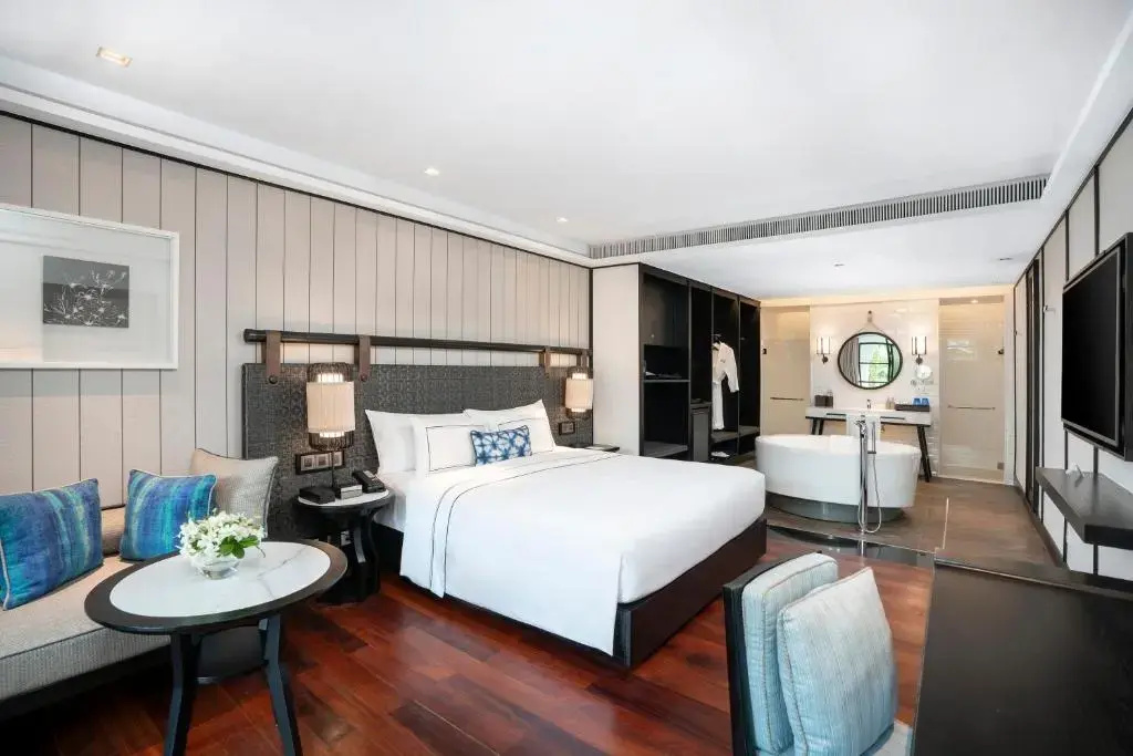 Premium Poolside Double room (full double bed)