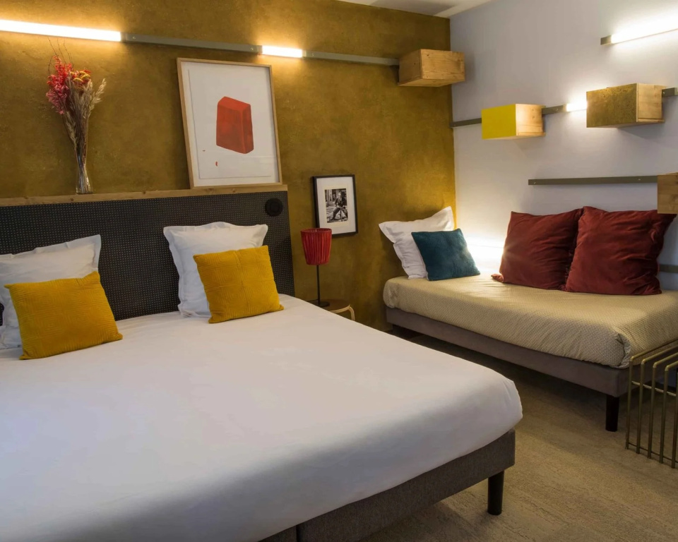 Standard Triple room