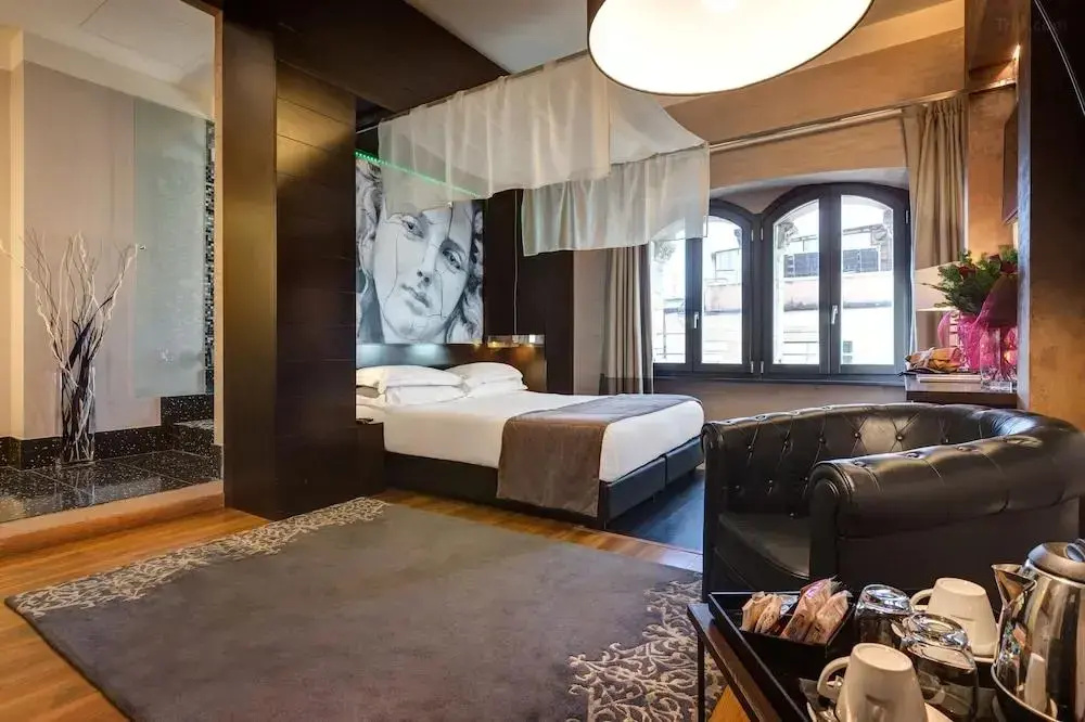 Royal Double Suite with balcony (full double bed)