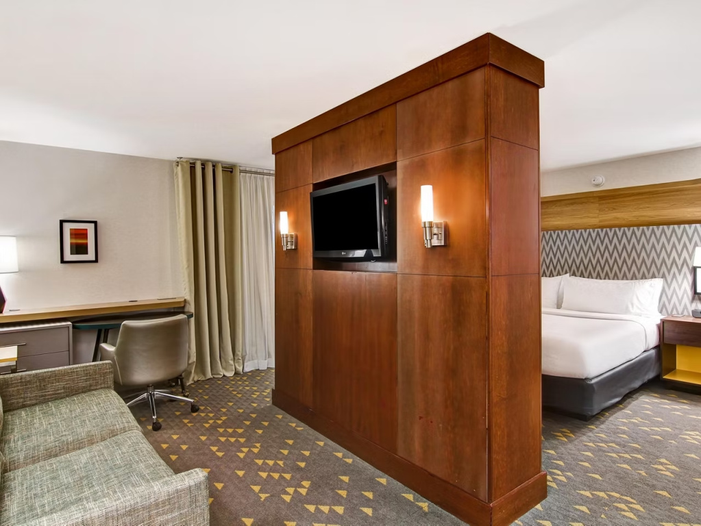 Holiday Inn Oakville Centre by IHG - Chambres