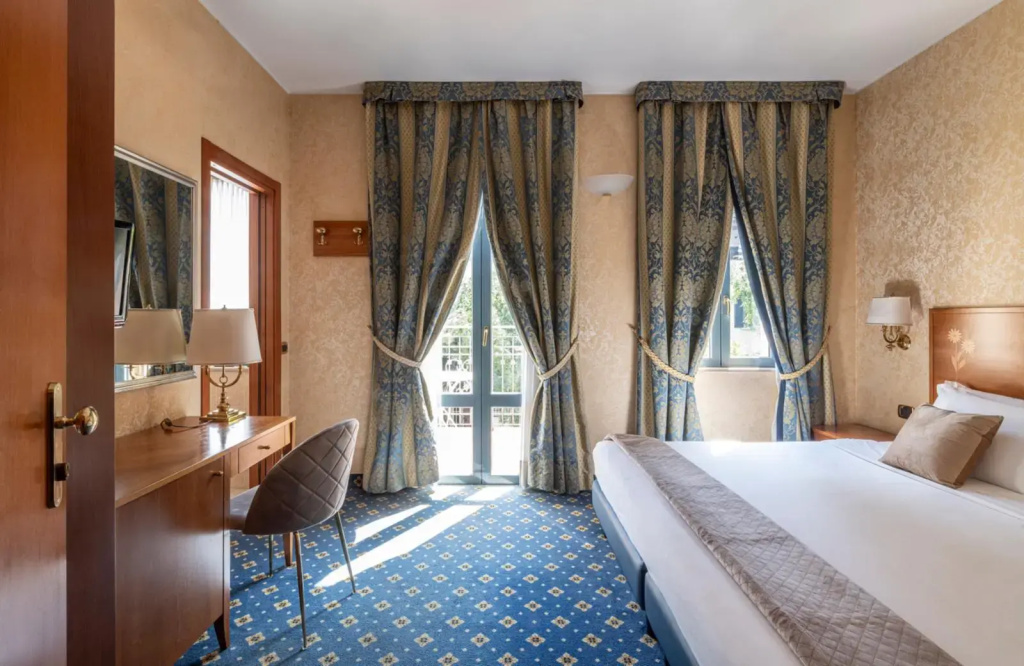 Comfort Double room with balcony (full double bed)