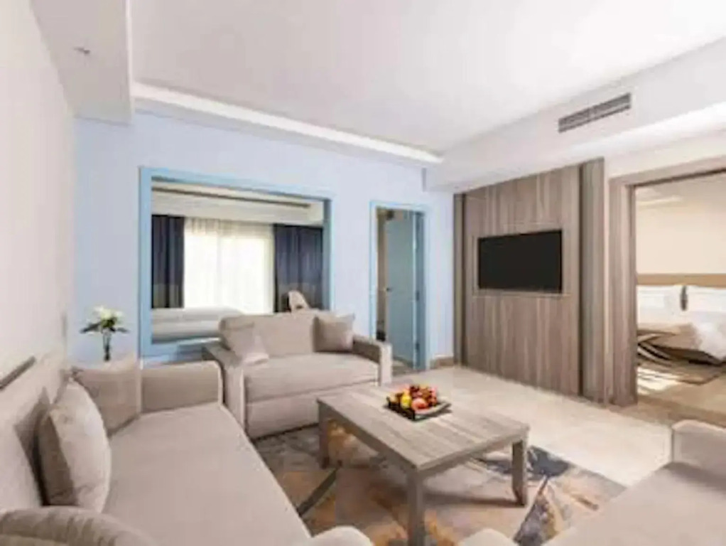 Senior Suite Blue Planet в Rixos Radamis Tirana Hotel