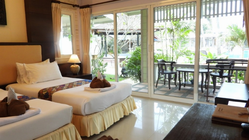 雙臥室泳池景觀房 雙床