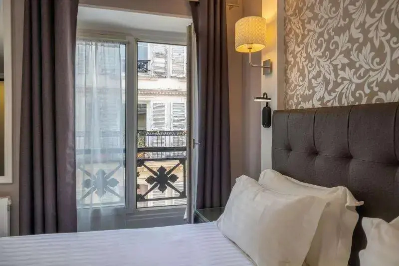 Double Club room (full double bed)