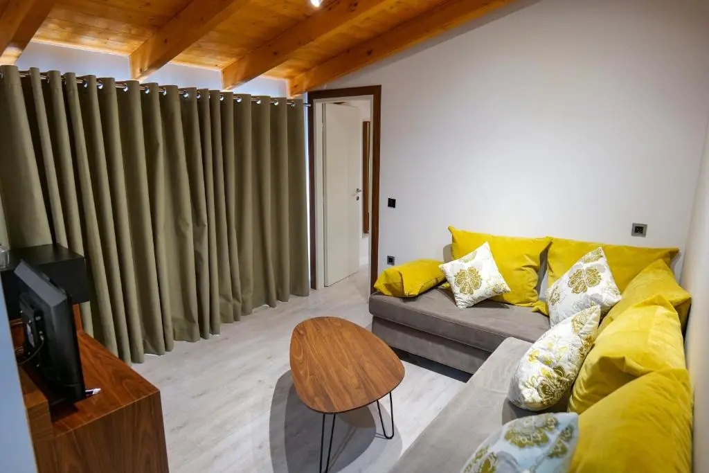 Double Junior Suite (full double bed)