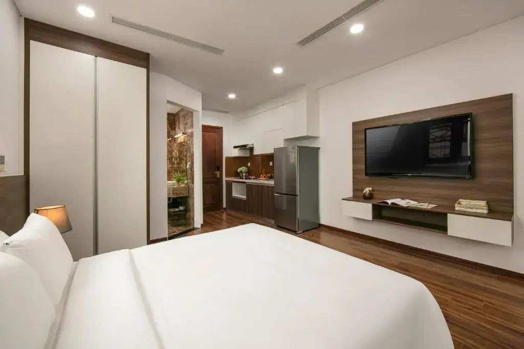 Executive Double room with city view (full double bed)