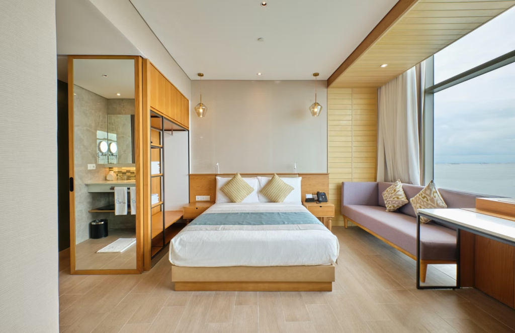 Family Double room Bay View (full double bed)