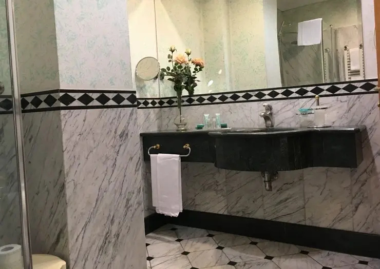 Andreola Central Hotel - Chambres