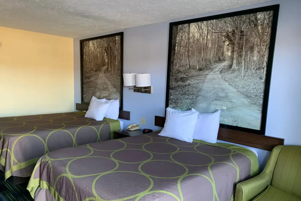 Quadruple room