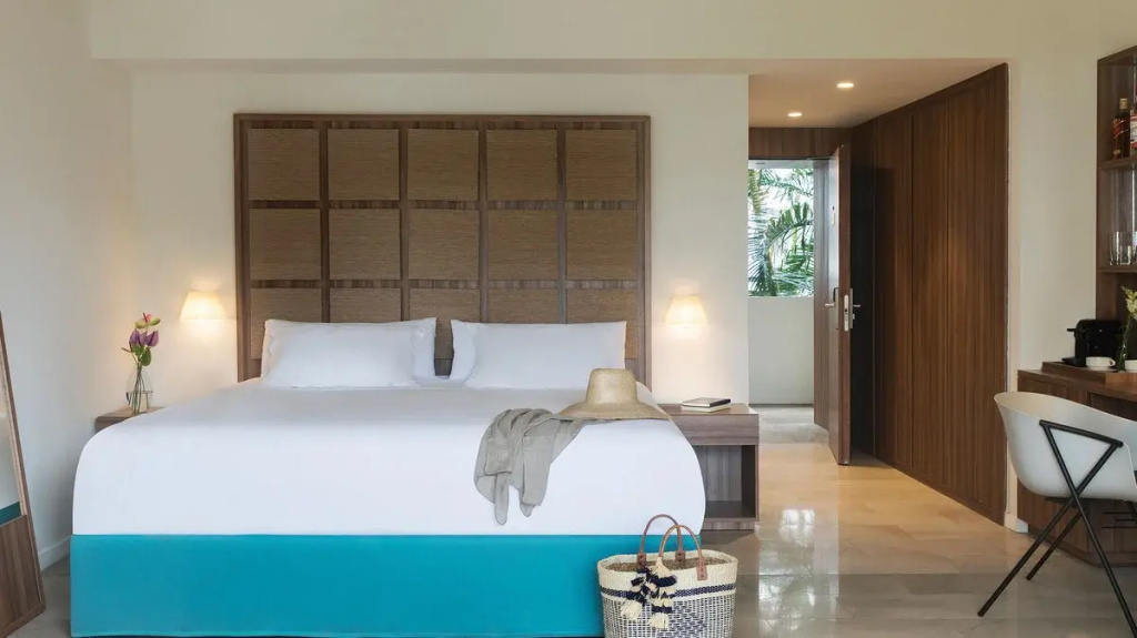 Double Junior Suite with ocean view (full double bed)