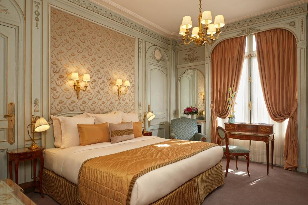 Superior Double room (full double bed)