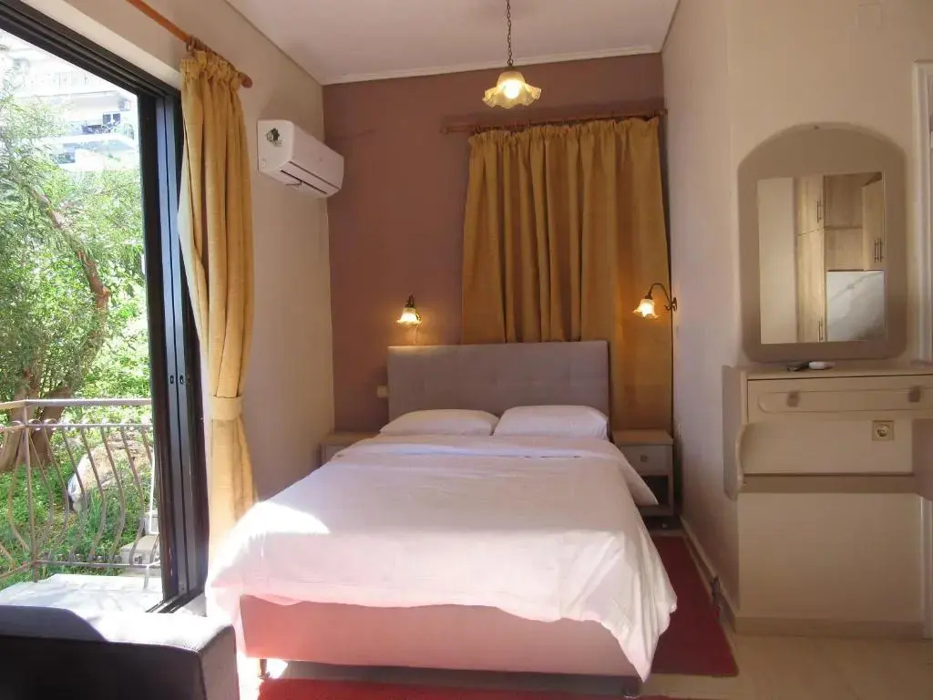 Standard Double room with balcony and with sea view (full double bed)