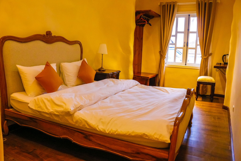 CRAZY HOME 4 Double room (full double bed)