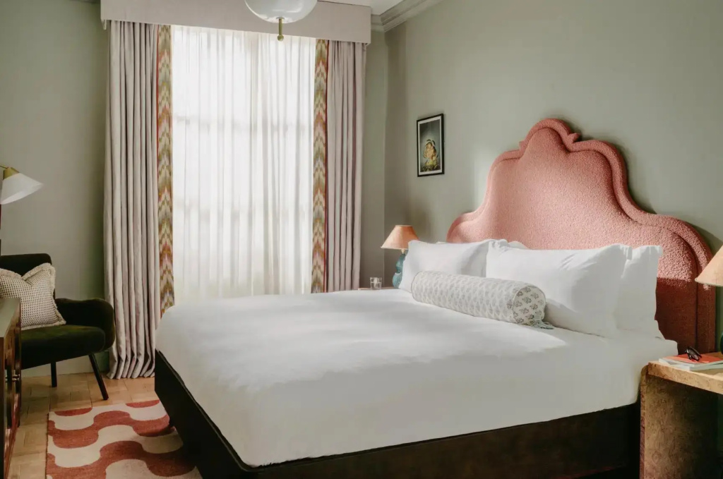 Cosy Double room (full double bed)