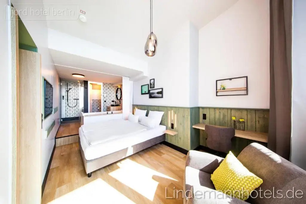 Lovly Bath Double room (full double bed)
