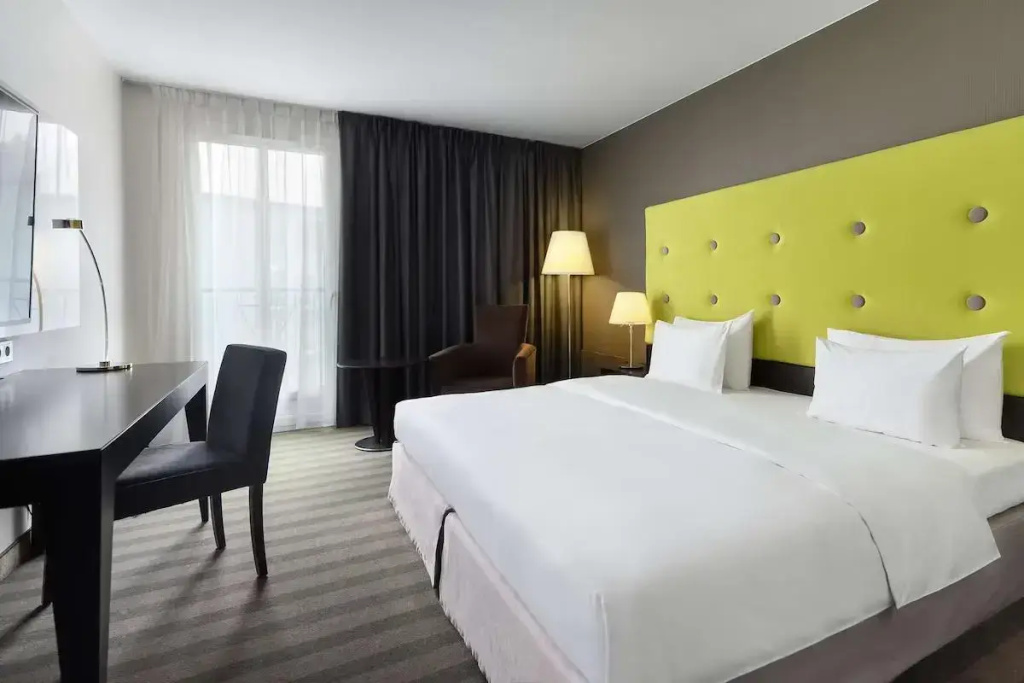 Standard Double room (full double bed)