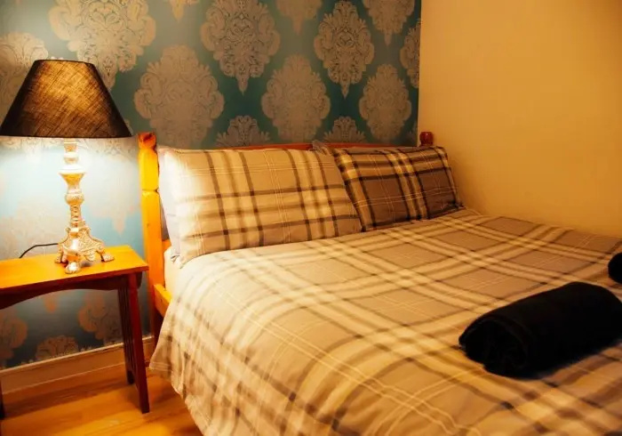 Double room (full double bed)
