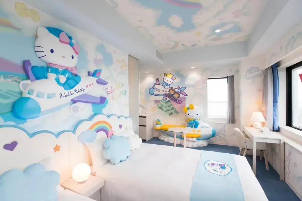 Hello Kitty Double room (full double bed)