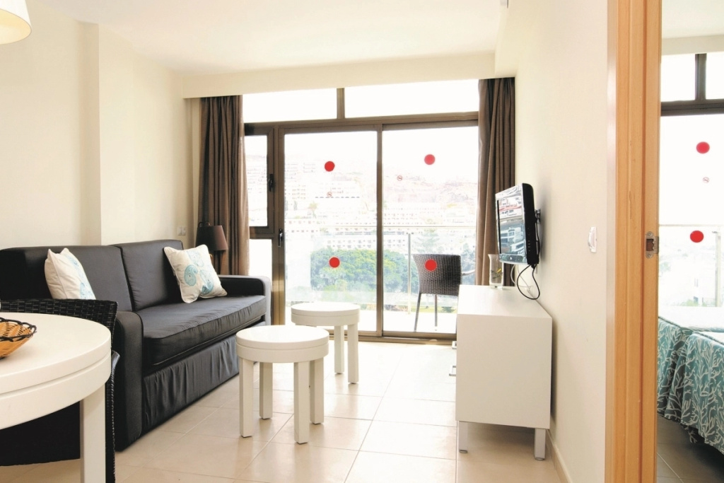 Double Studio (twin beds)