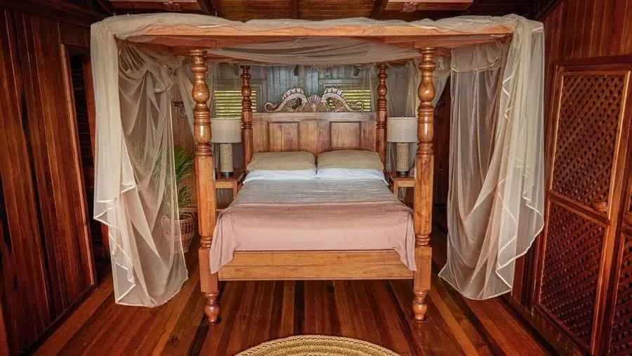 Gros Piton Double Suite (full double bed)