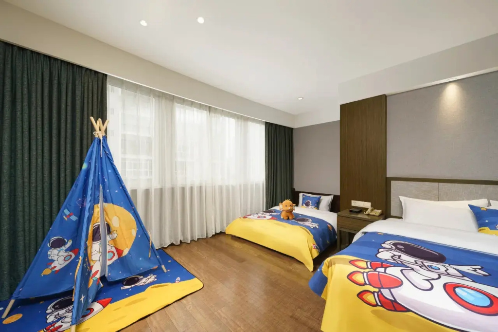 Family Quadruple room